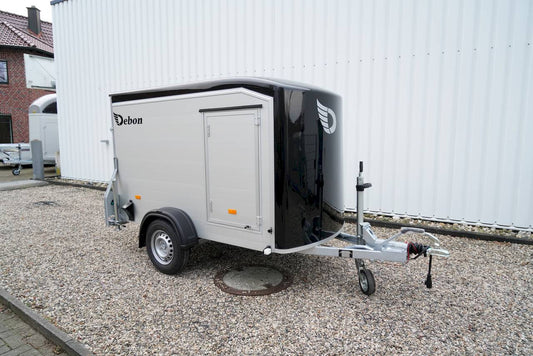 Cheval Liberté Debon C255 V2 Alu – 1300 kg Blackbox-Anhänger mit Seitentür
