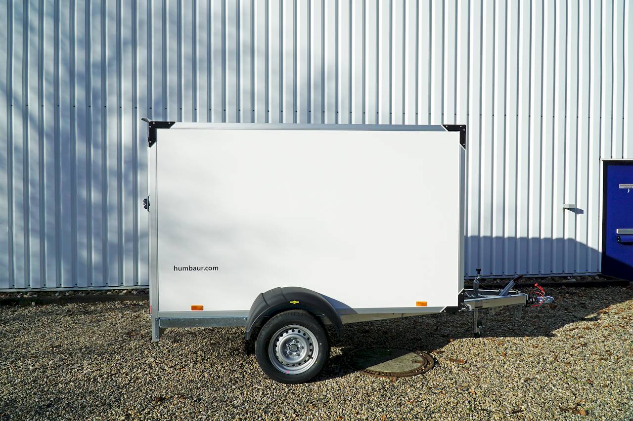 Humbaur HK 132513-15P – Kofferanhänger – 1,3 t – 2,51 m x 1,32 m x 1,52 m – Rampe – gebremst