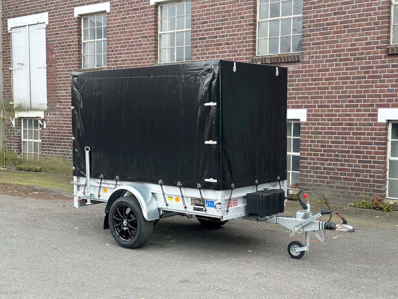 Koch 4.13 Anhänger – Geschlossener Anhänger – 1,3 t – 2,5 m x 1,25 m x 1,6 m – Ausführung 35 – Gebremst