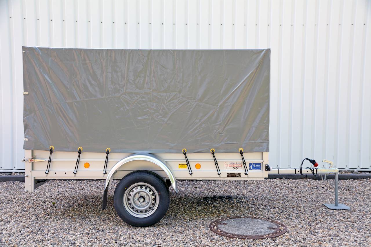Koch U4 Anhänger – geschlossener Anhänger – 750 kg – 2,5 m x 1,25 m x 1,3 m – verzinkt