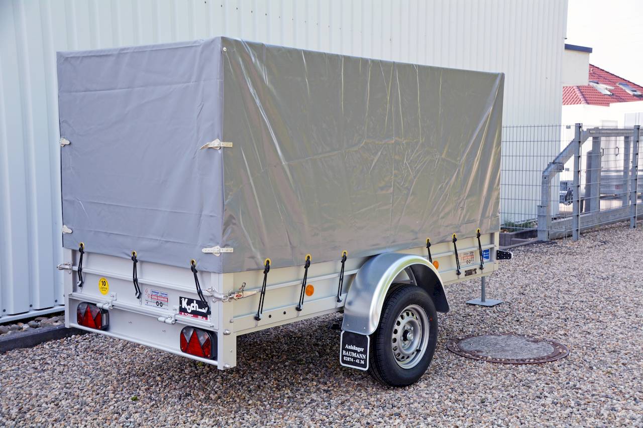 Koch U4 Anhänger – geschlossener Anhänger – 750 kg – 2,5 m x 1,25 m x 1,3 m – verzinkt